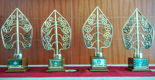 UMN Banjir Penghargaan dalam Apresiasi Film Indonesia 2016 UMN Banjir Penghargaan dalam Apresiasi Film Indonesia 2016