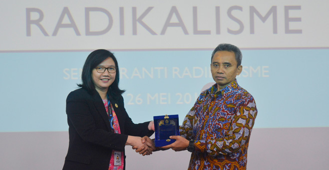 anti radikalisme terorisme gerakan radikal seminar mahasiswa universitas multimedia nusantara umn universitas terbaik di jakarta