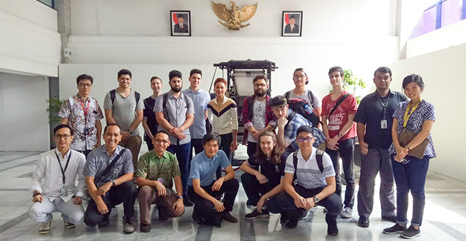 pengabdian masyarakat swinburne university kolaborasi tigaraksa proyek ICT universitas multimedia nusantara umn universitas terbaik di jakarta