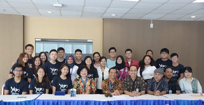 Kolaborasi Mahasiswa UMN Bersama NUS di Desa Lengkong Kulon Kolaborasi Mahasiswa UMN Bersama NUS di Desa Lengkong Kulon