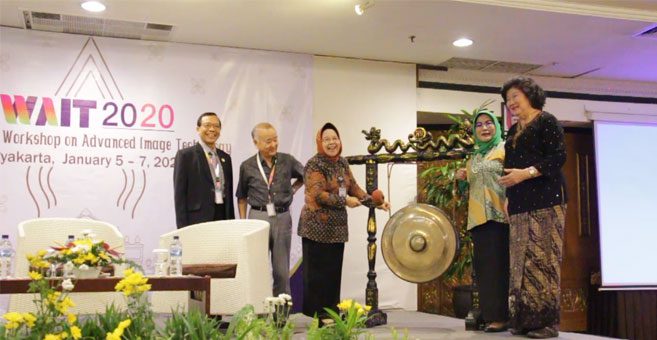 UMN Selenggarakan Konferensi IWAIT 2020 di Yogyakarta UMN Selenggarakan Konferensi IWAIT 2020 di Yogyakarta