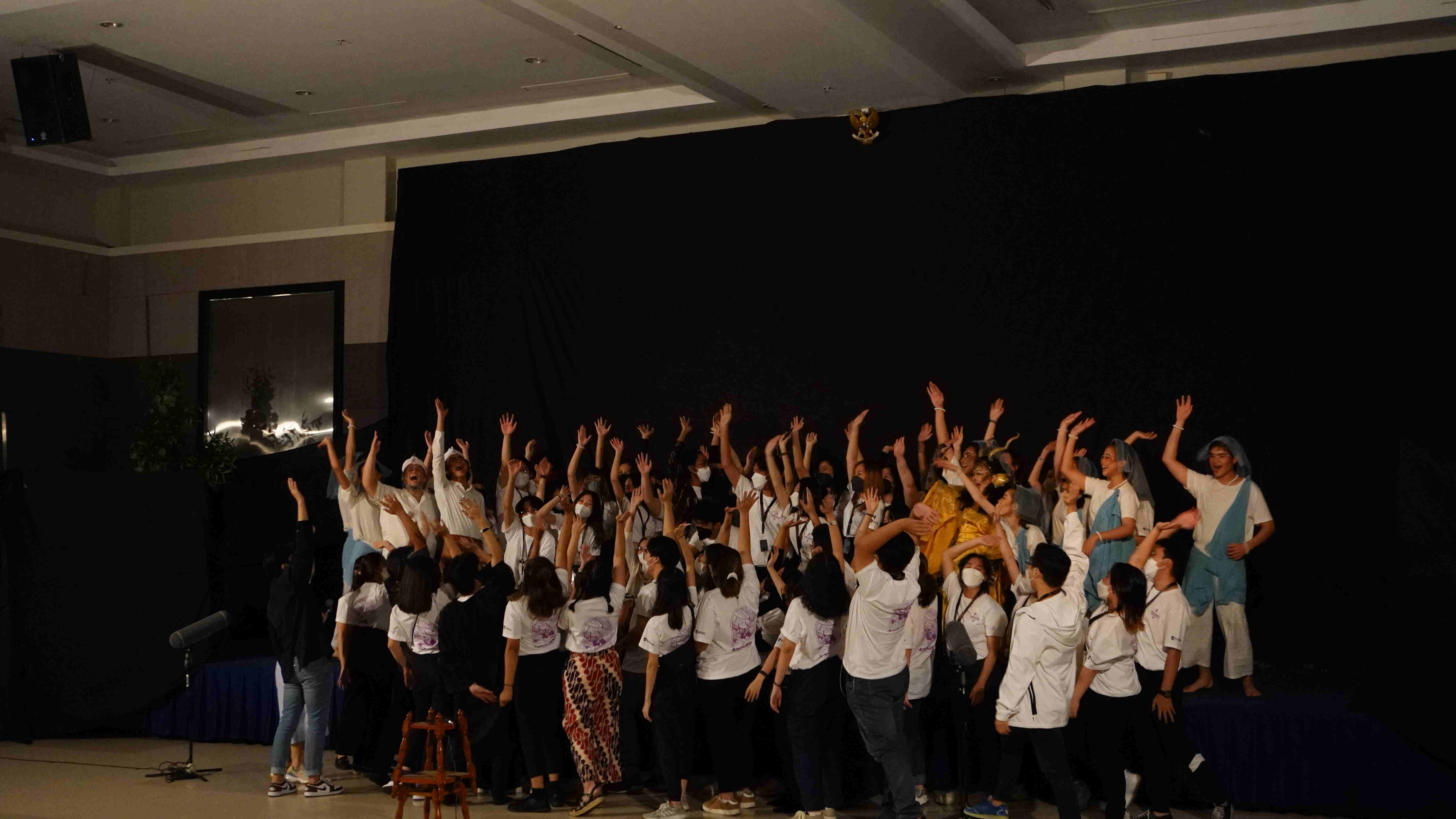 Seusai pementasan Teater Rakyat Manik Angkeran, (dok.UMN).