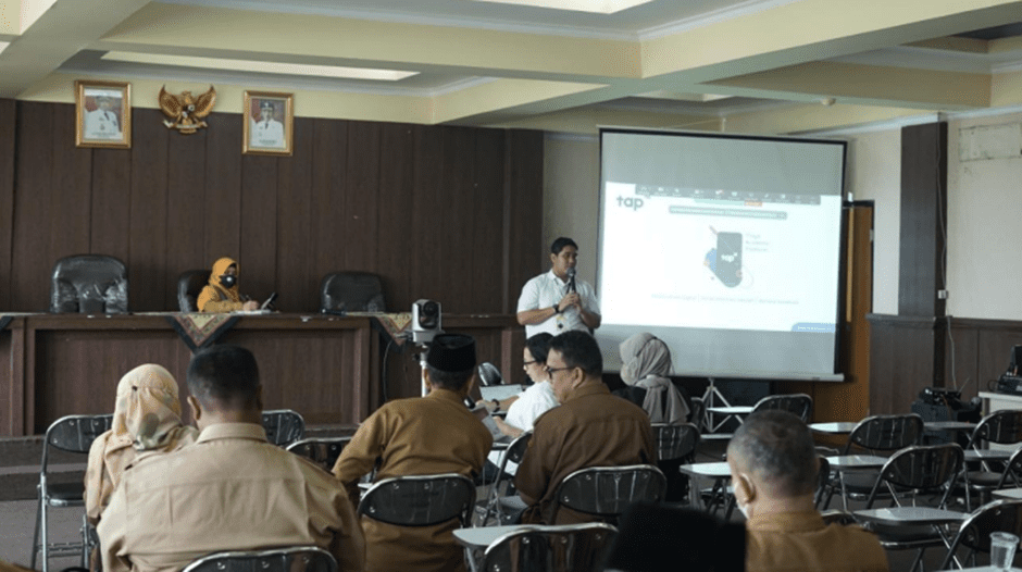 MMT UMN Sukseskan Percepatan Akses Literasi Digital Bersama Pelaku Bisnis dan Pemkab Tangerang