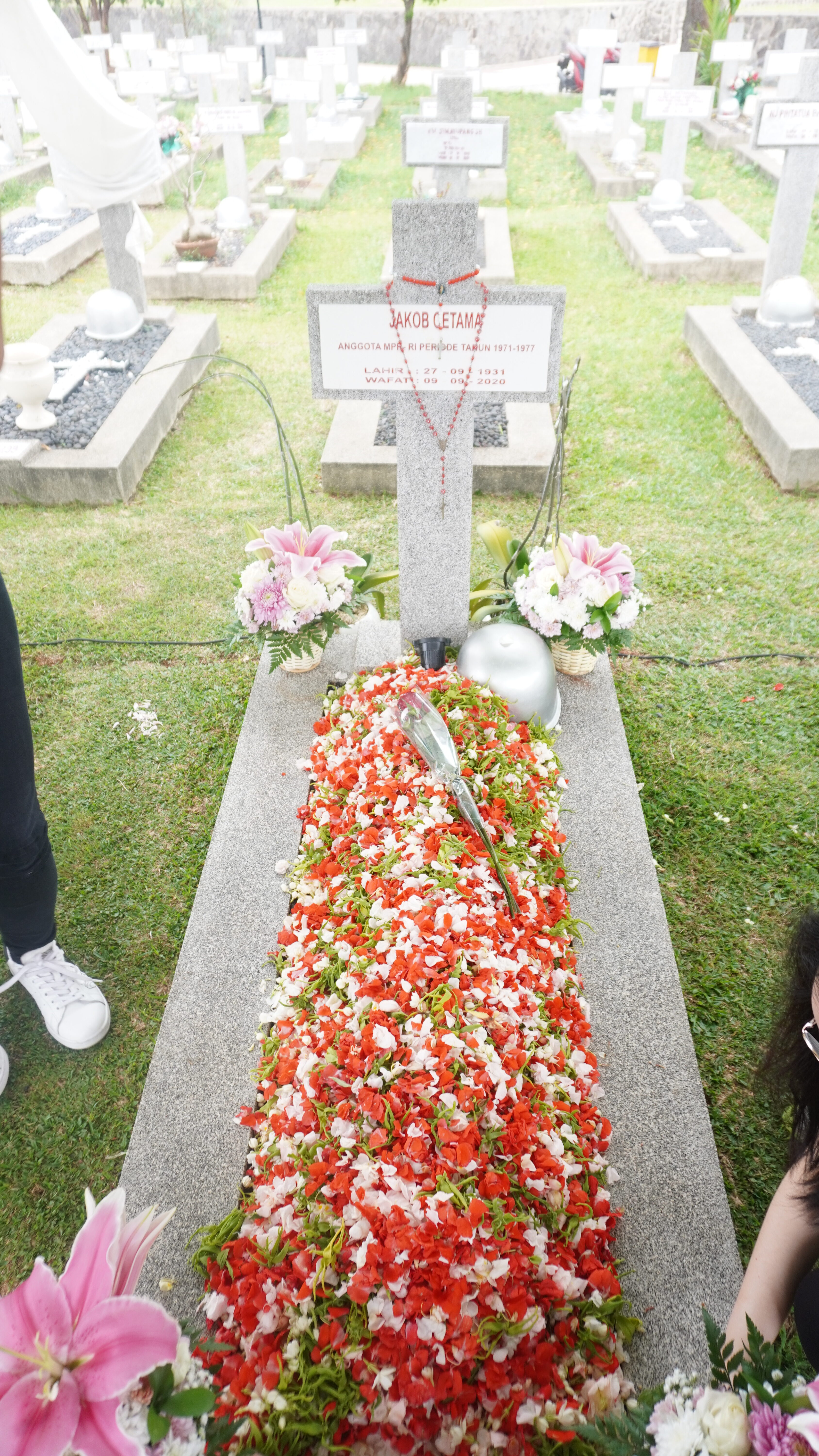 ziarah makam jakob oetama