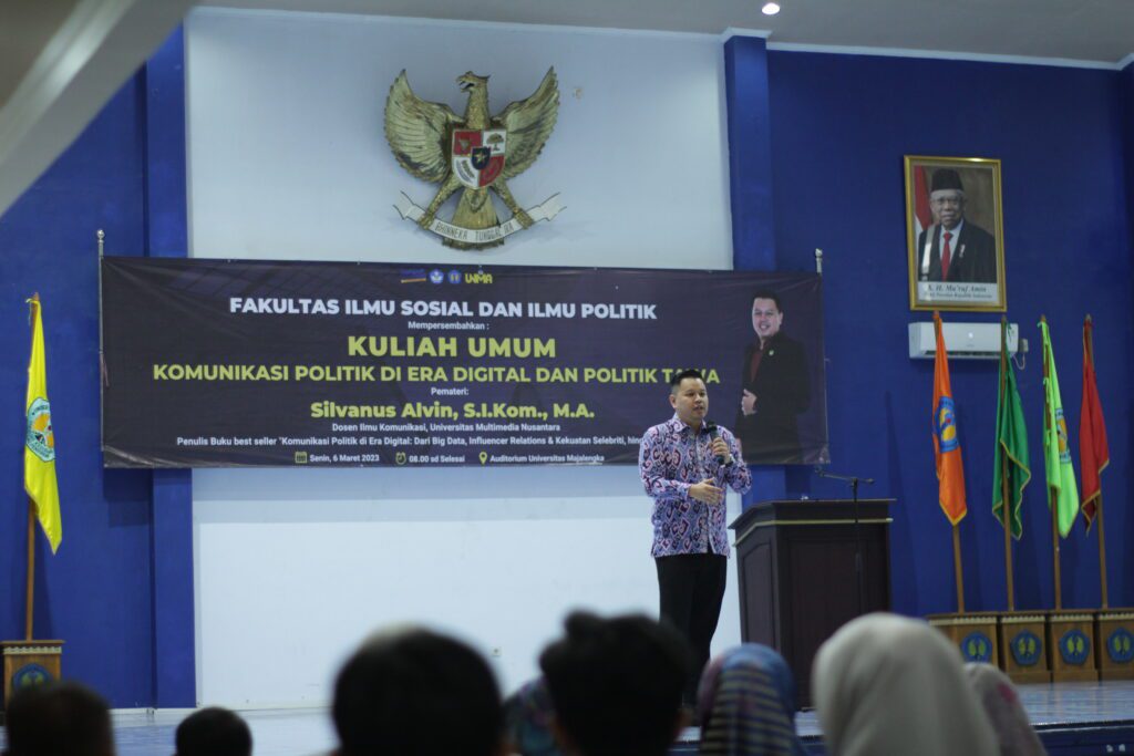UMN Distance Learning Lecturer Discusses Politics of Laughter at Majalengka University Public Lecture