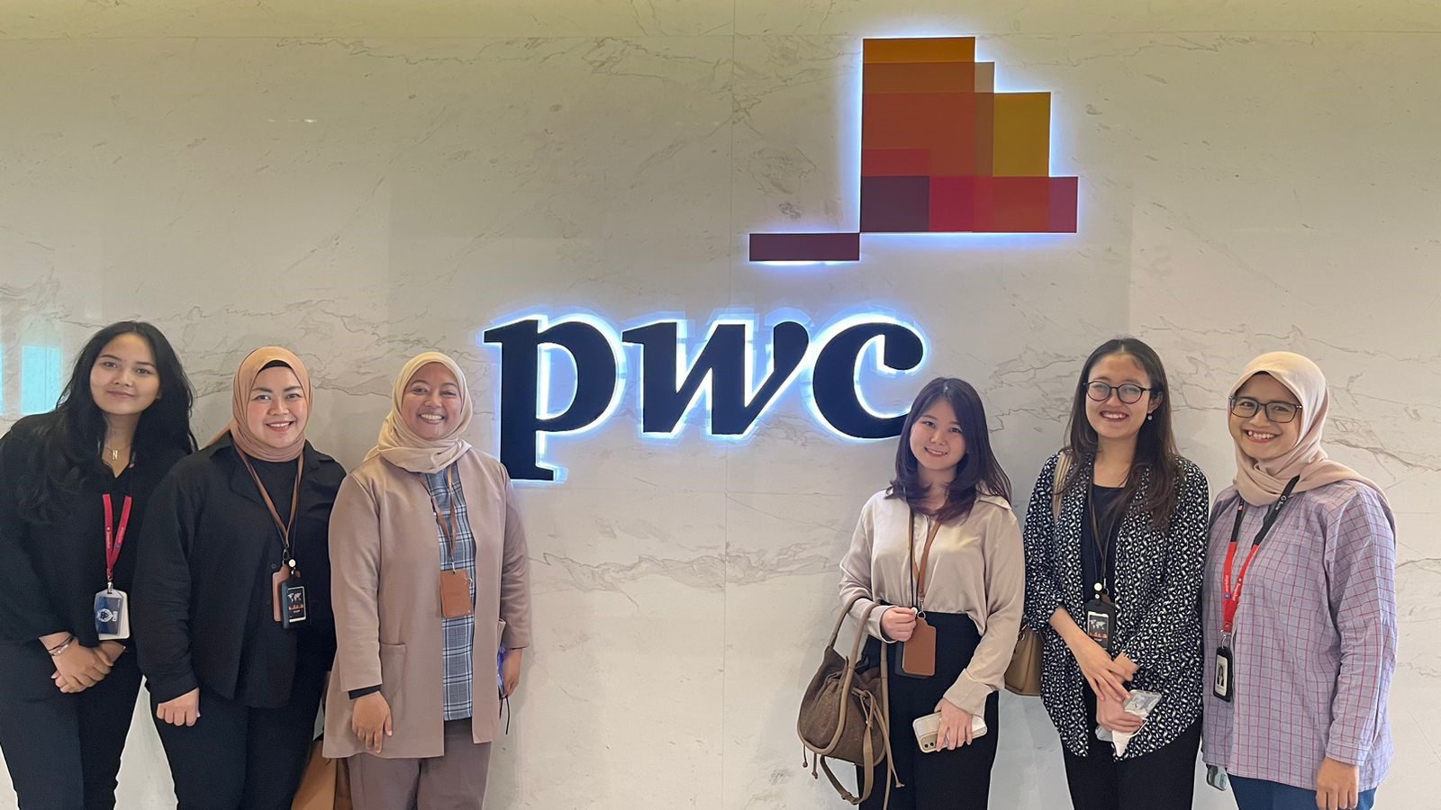 CDC UMN Menjalin Kerja Sama Dengan PwC Indonesia di Program Rekrutmen
