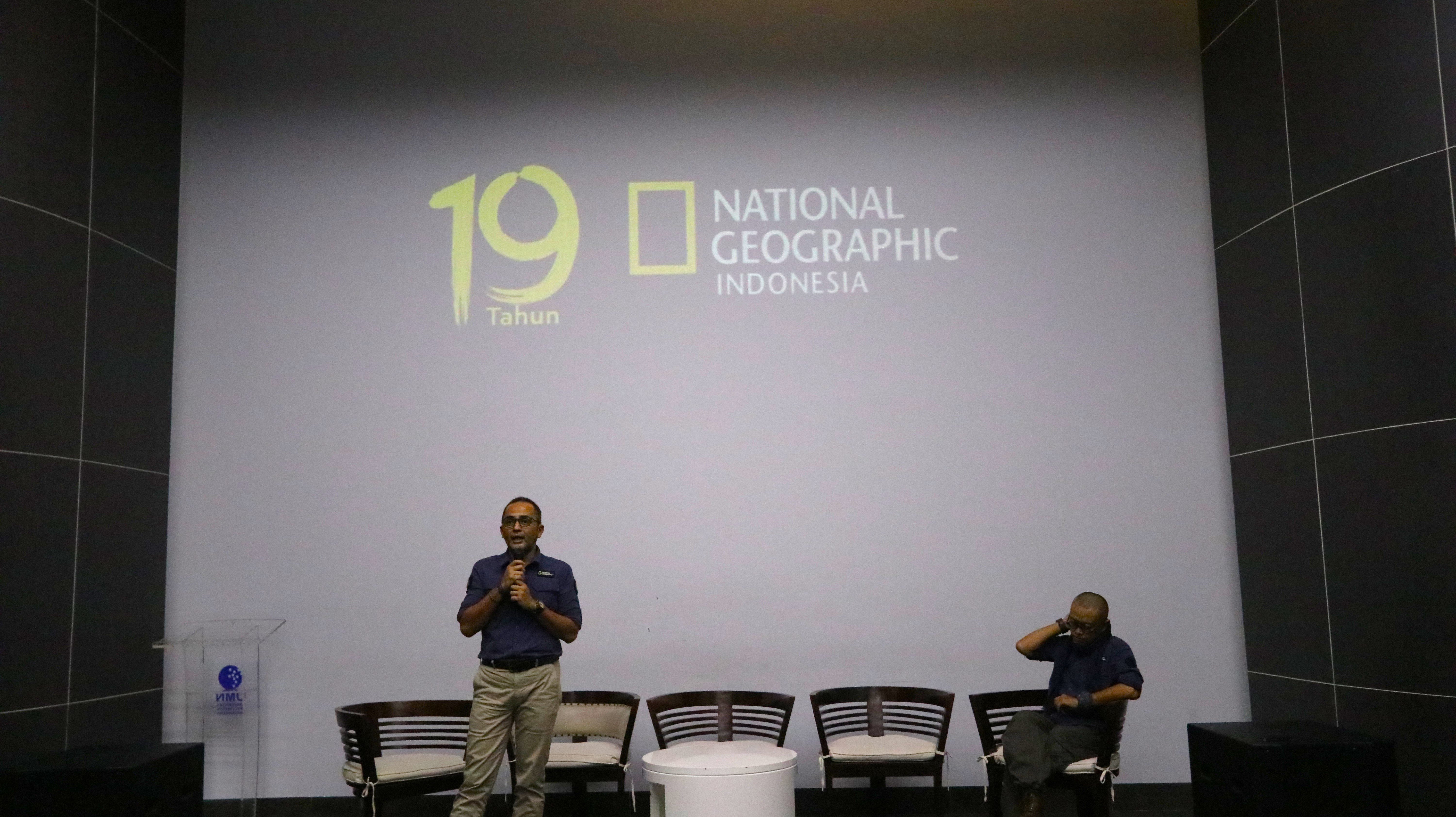 Sharing Journalistic Experience in National Geographic Indonesia's 19th Anniversary Celebration