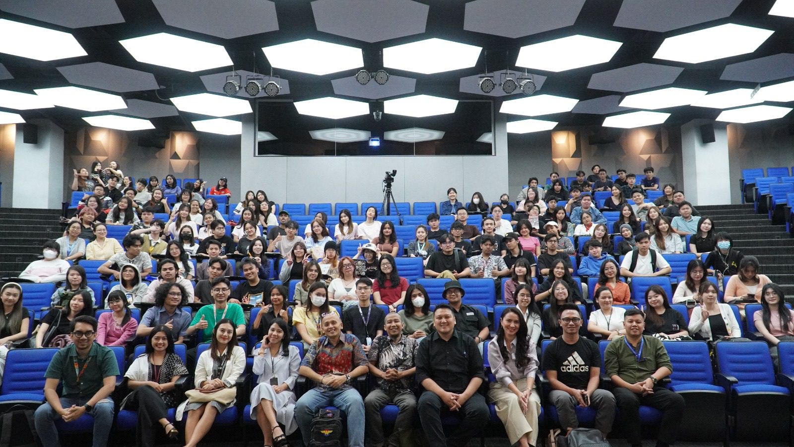 Kuliah Tamu Media Relations Bahas Tips & Trik Rawat Relasi dengan Media