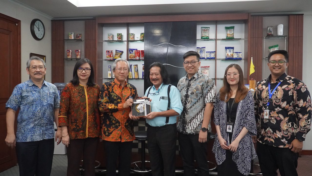 Industry Visit UMN ke PT Indofood