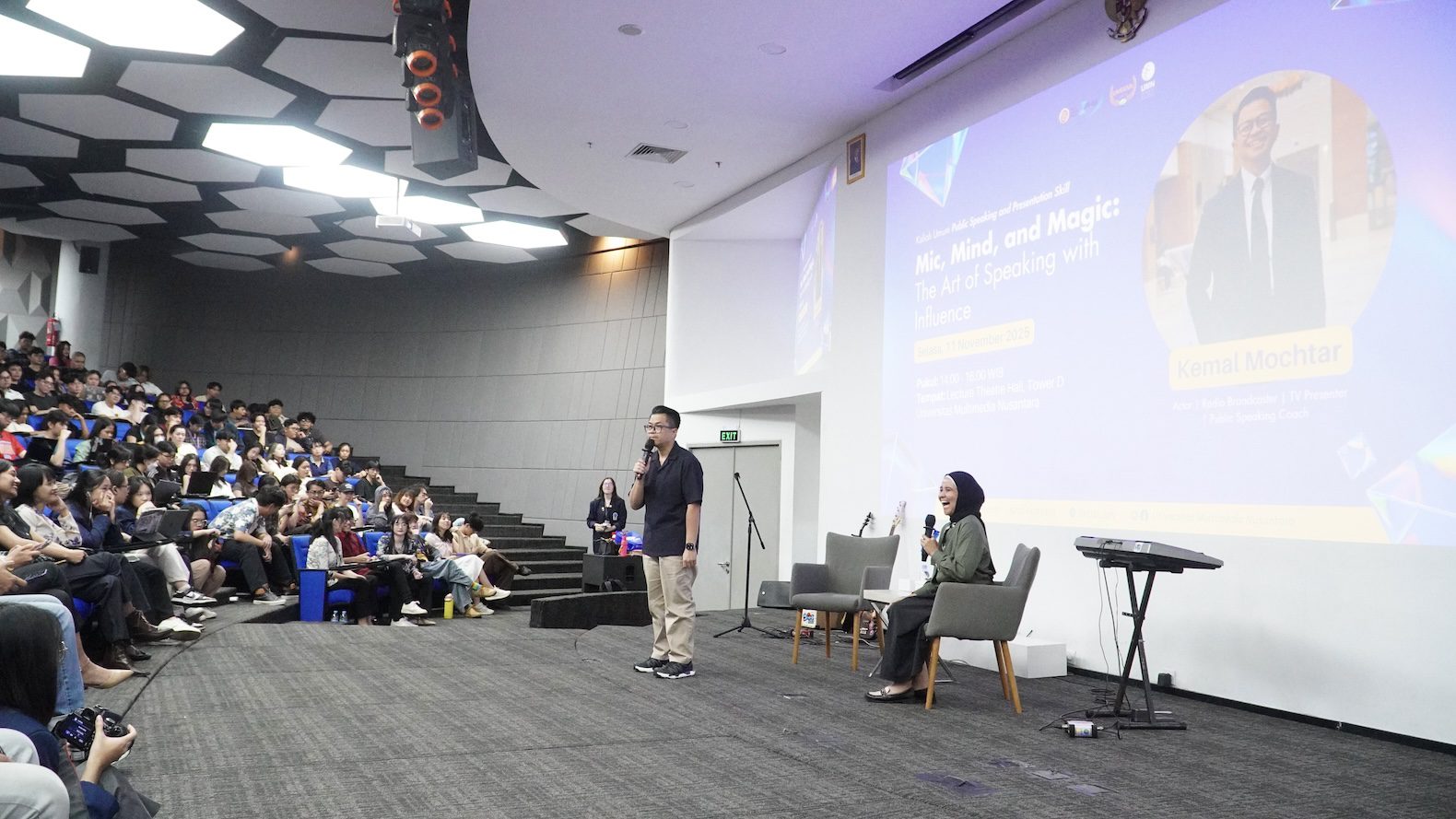Kuliah Tamu FIKOM: Pentingnya Public Speaking Skill Sebagai Aset Karir Bersama Kemal Mochtar!